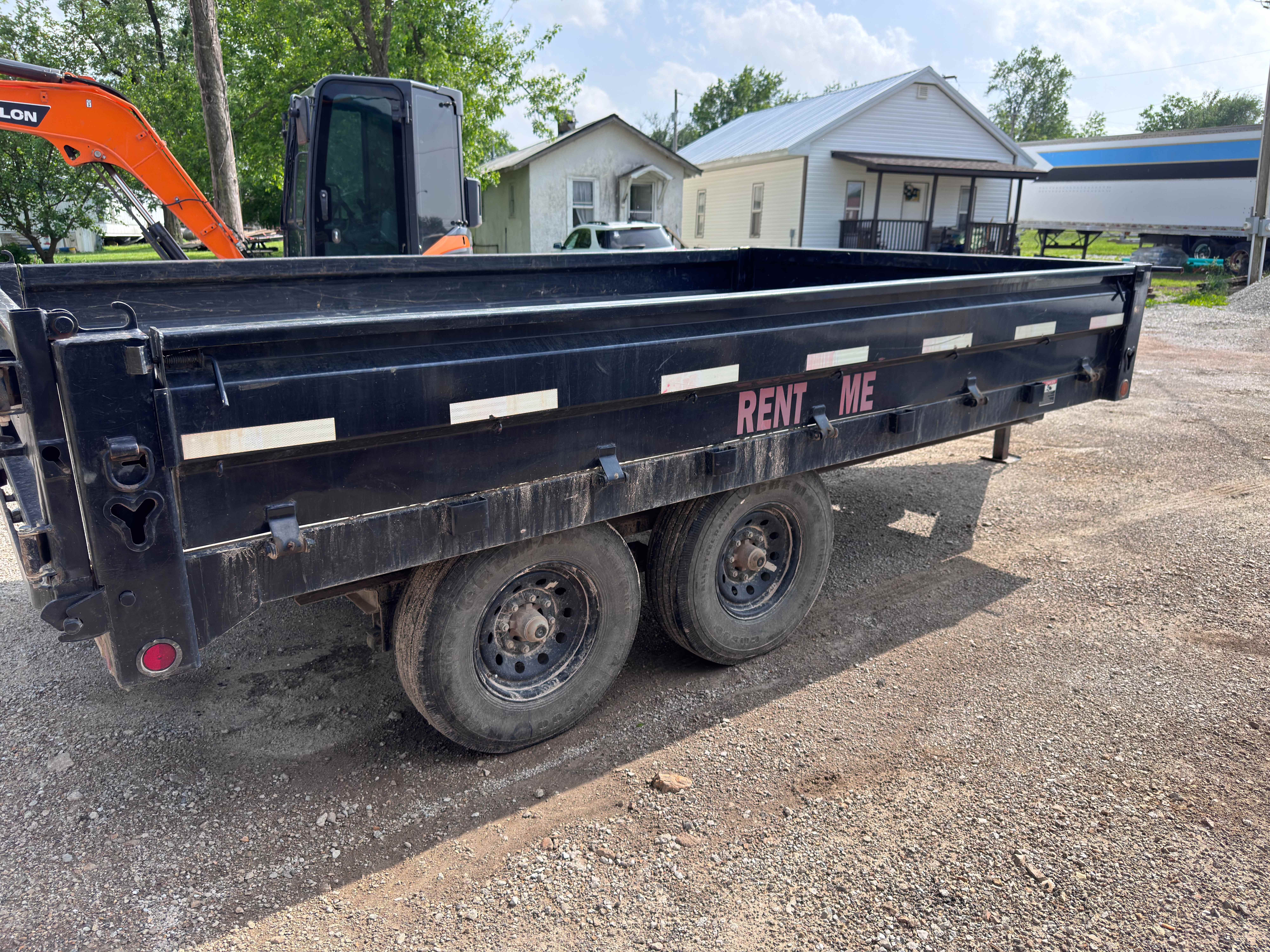 102" x 14' Dump Trailer view 3